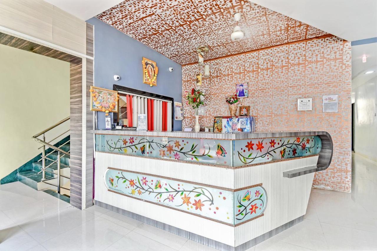 Oyo 61308 Hotel Rw International Hingoli Buitenkant foto