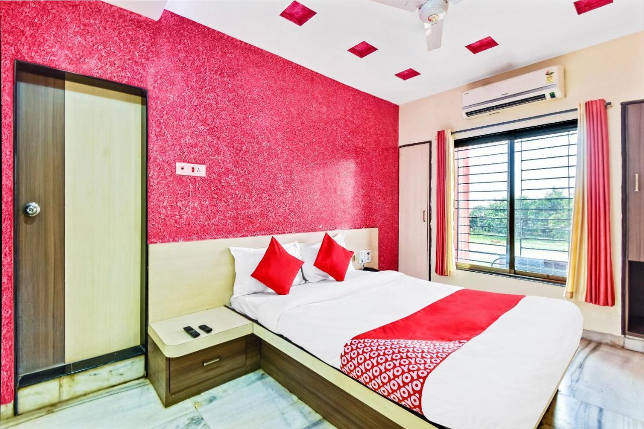 Oyo 61308 Hotel Rw International Hingoli Buitenkant foto