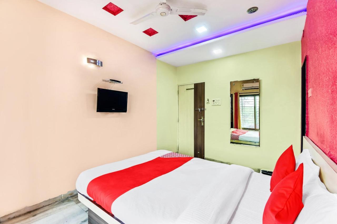 Oyo 61308 Hotel Rw International Hingoli Buitenkant foto