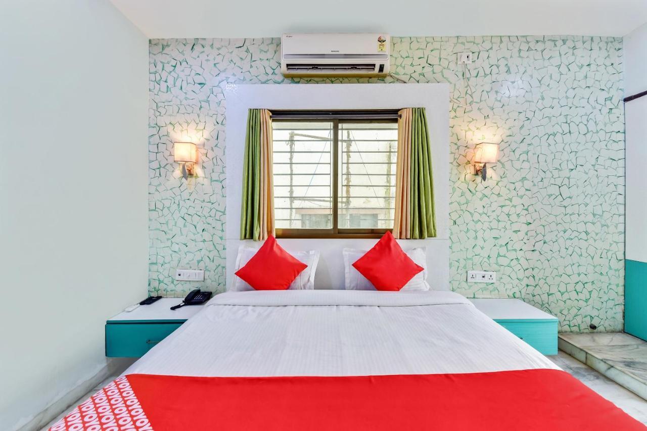 Oyo 61308 Hotel Rw International Hingoli Buitenkant foto